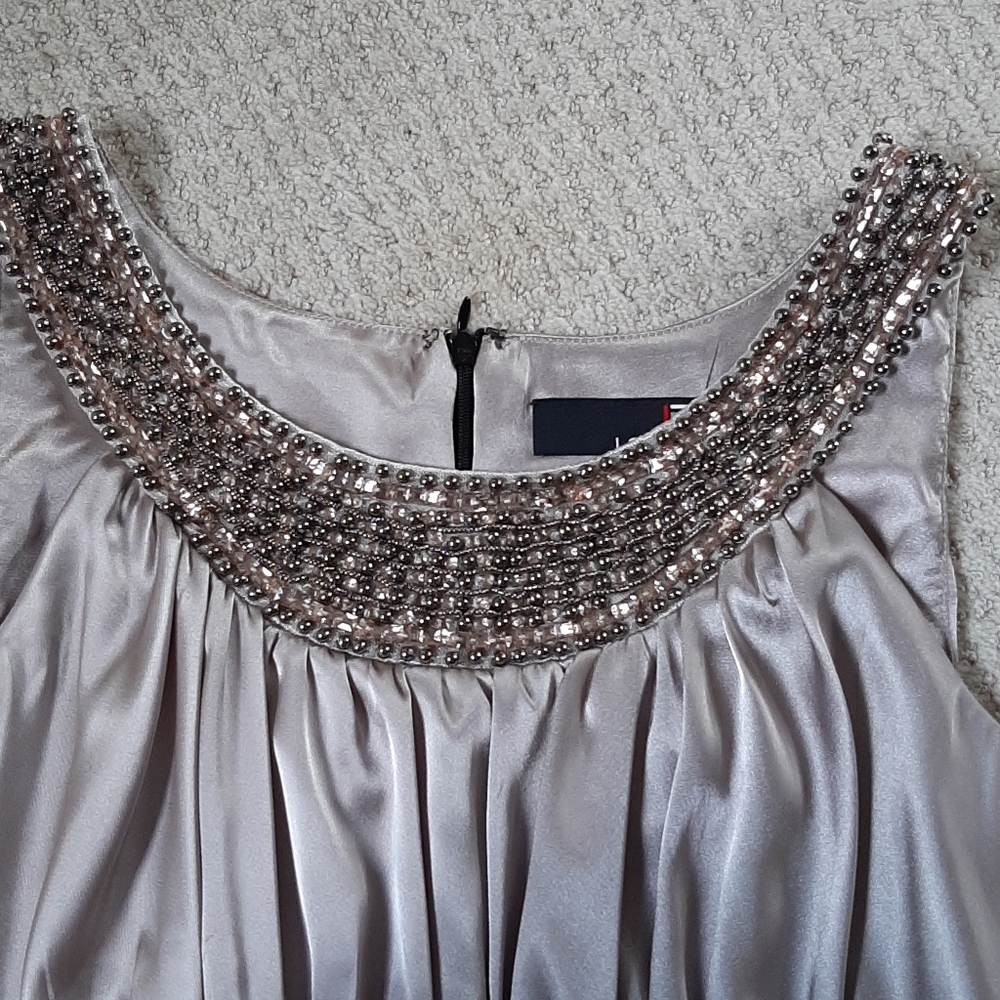 Dress - Picture 2 of 4